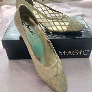 Gold dress shoes. Brand New. No tags.
